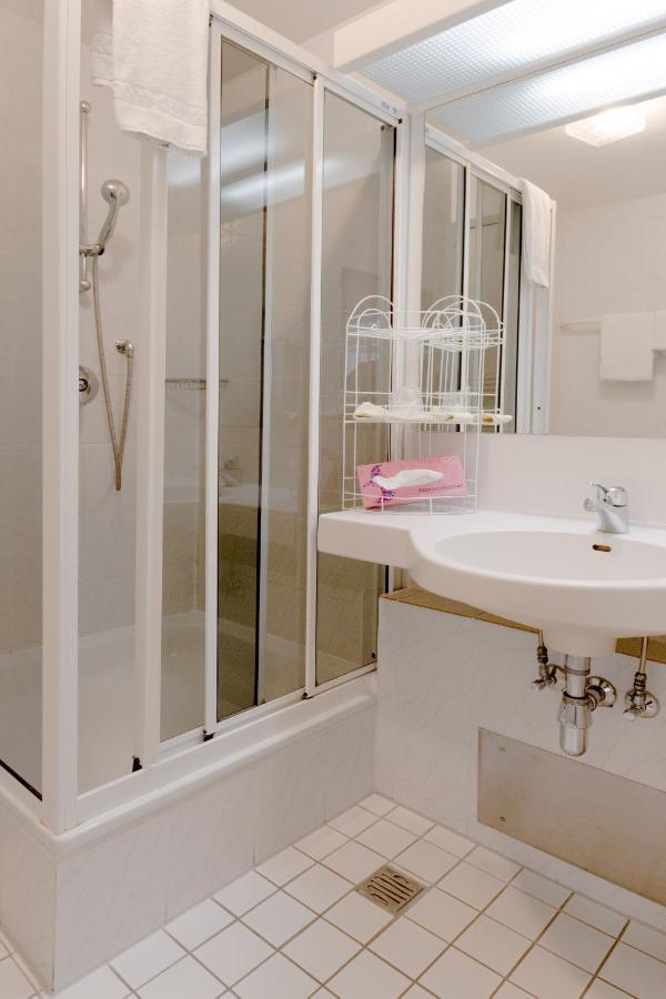 Hotel Bartholomaeus Zeitlarn Ngoại thất bức ảnh